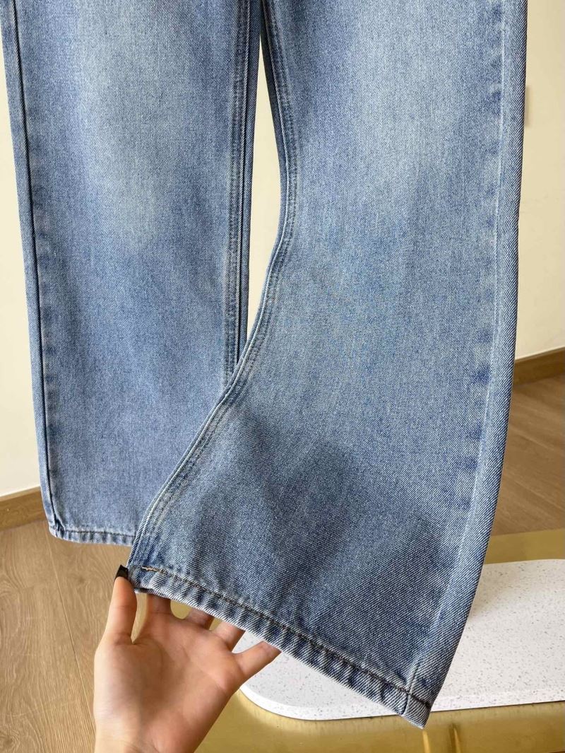 Chanel Jeans